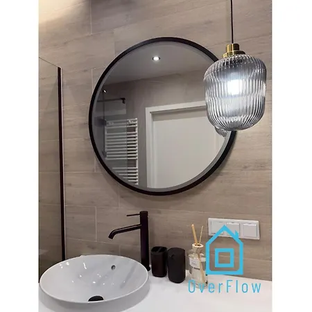 Sailor Apartment- 10 Minutes To Seaside & Center 公寓 格丁尼亚